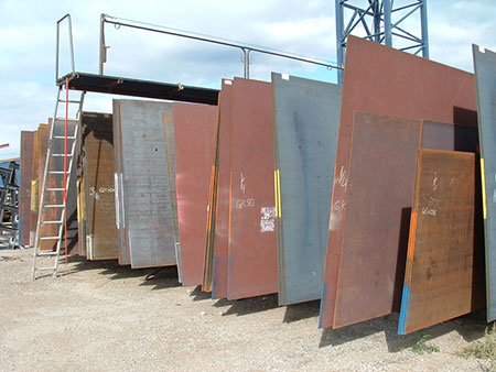 Action Steel carries a substantial inventory of miscellaneous sized plates for sale.